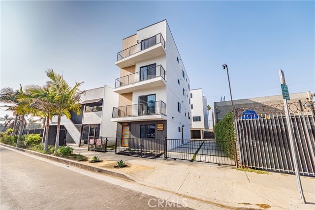 Building Photo - 13461 Beach Ave