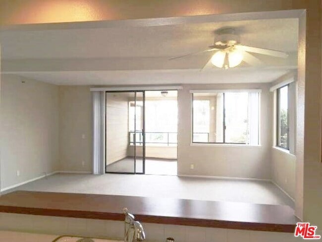 Photo - 140 The Village Unit 208