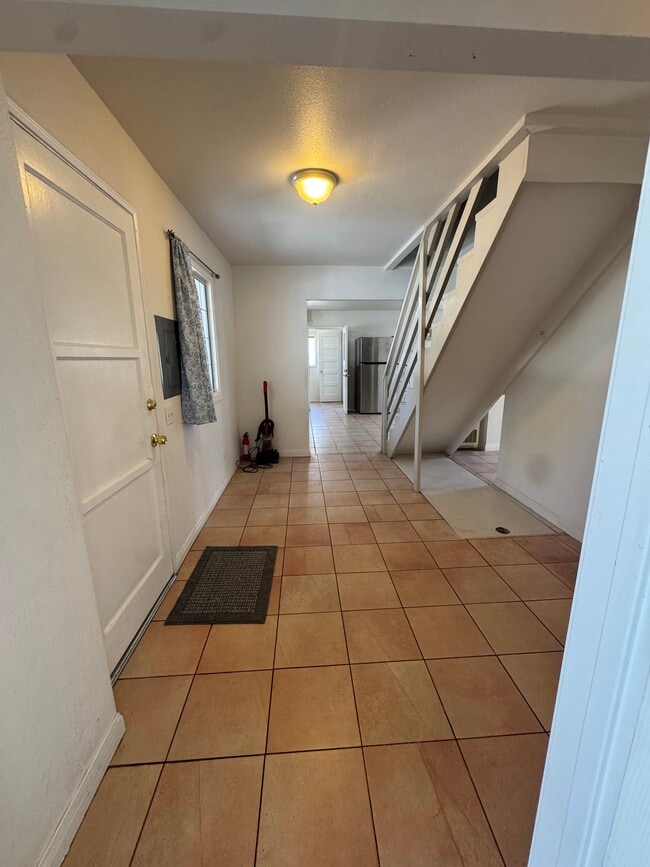 Photo - 758 W Longden Ave