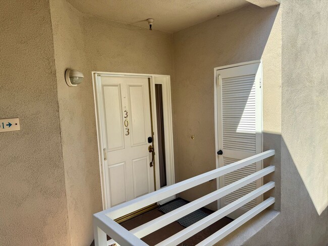 Photo - PENTHOUSE-STYLE UNIT IN SIGNAL HILL w/180... Unit 303