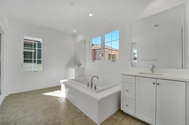Photo - 109 Dolci Condo