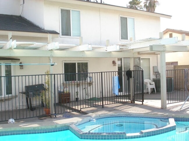 Photo - 1711 E Warrenton Ave