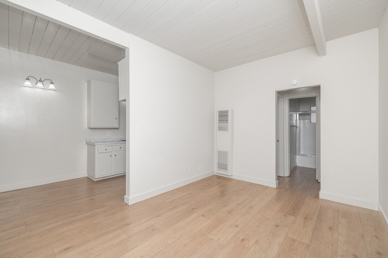 3D Tour - Torrance 44