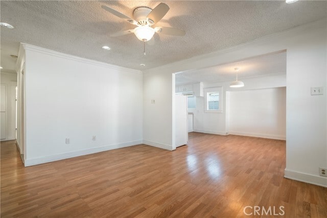 Photo - 1125 Heliotrope Dr