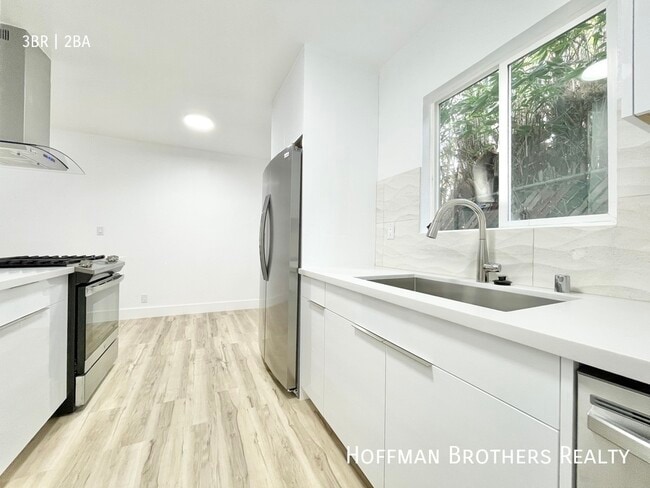 Photo - 634 Flower Ave Unit 2