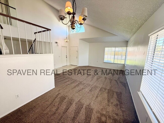 Photo - Desirable Orangecrest Home