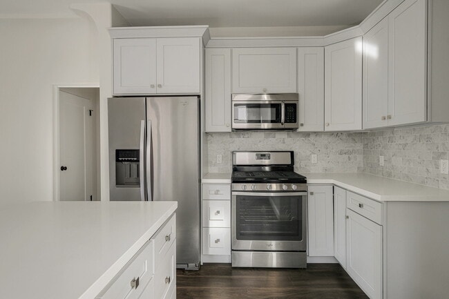 Photo - 410 N Genesee Ave