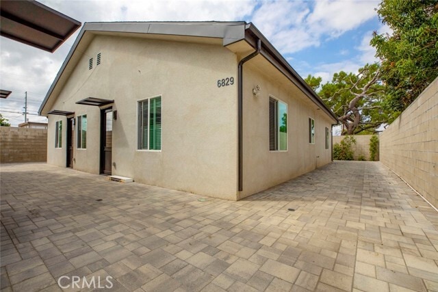 Building Photo - 6829 Bellaire Ave