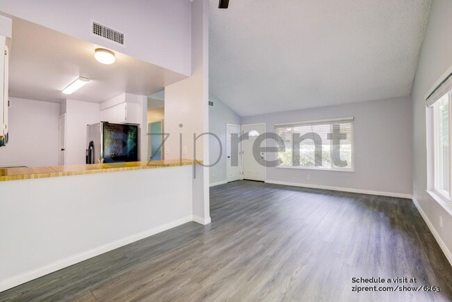 Photo - 1445 Cypress St