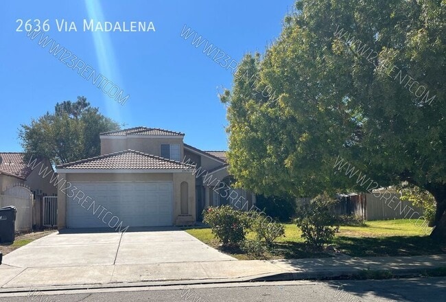 Building Photo - 2636 Vía Madalena