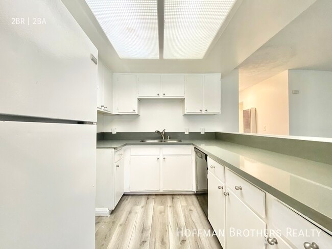 Photo - 815 Centinela Ave Unit 101