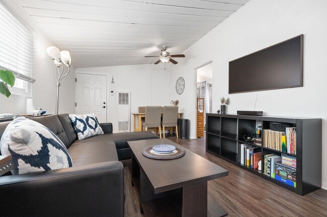 Photo - 4305-7 Temecula St Unit 4305.5