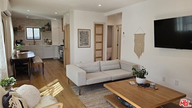 Photo - 17 Sunset Ave Unit 2