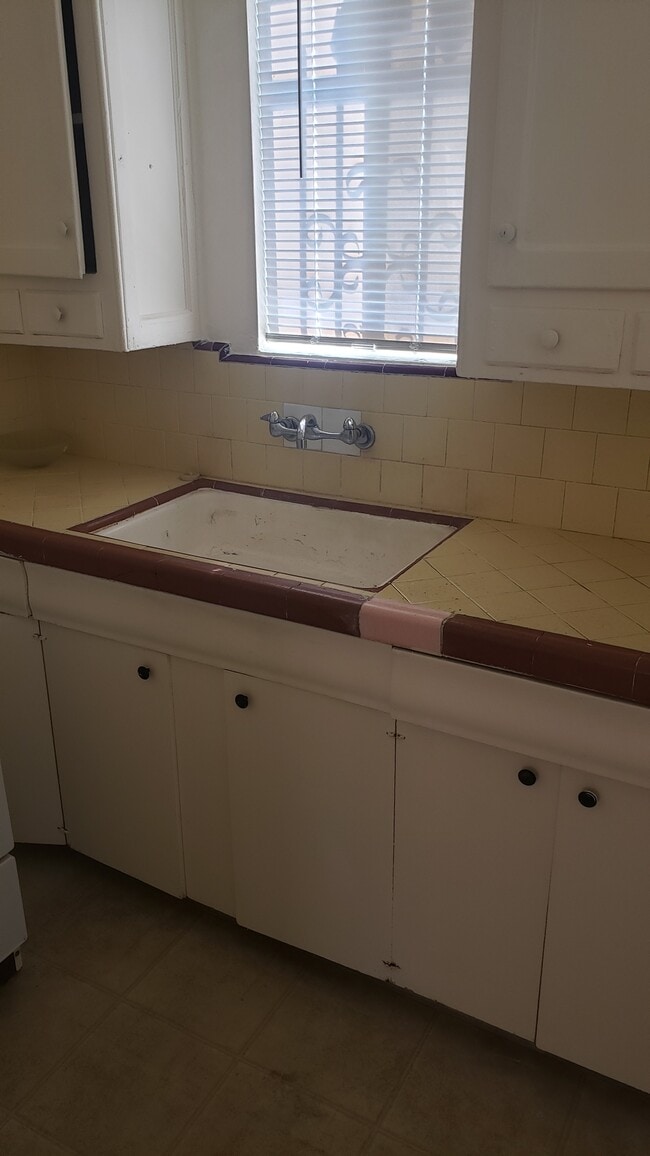 Photo - 342 W 52nd Pl Apartments Unit 342