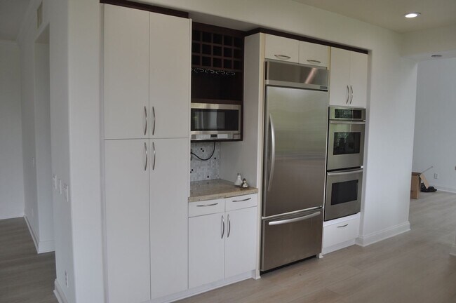 Photo - 3BR+/3BA EXECUTIVE HOME IN EVER POPULAR RI...