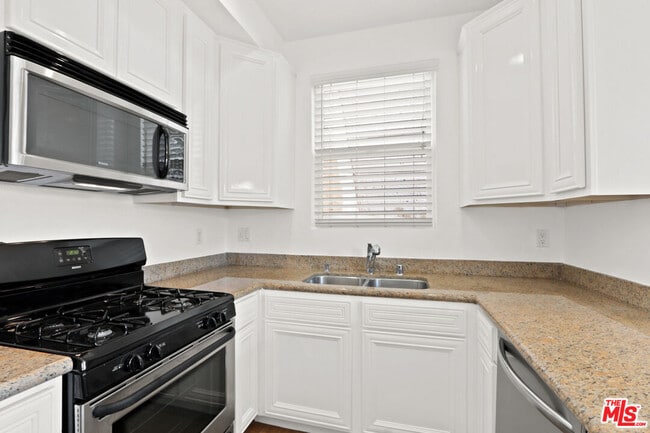 Photo - 5430 Bellingham Ave Unit 306