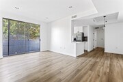 Photo - 900 S Harvard Blvd Unit 201