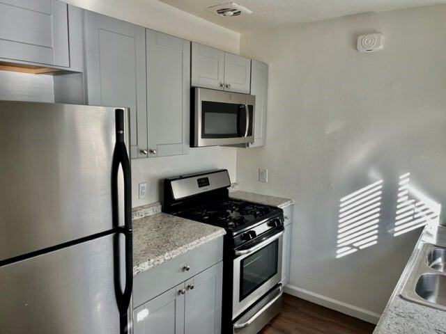 Building Photo - Melrose Oasis Apartments