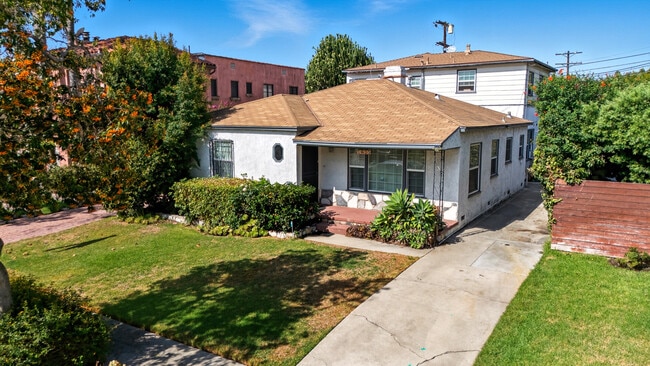 Building Photo - 1623 S Sycamore Ave Unit 2