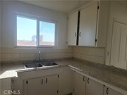 Photo - 933 E Navajo St