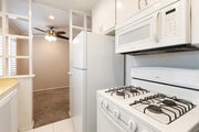 Clean , Simple and Functional - 1317 19th St Apartment Unit C