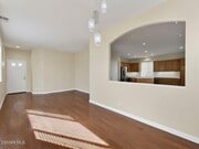 Photo - 3865 Angeline St