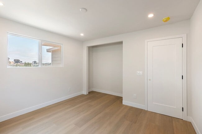 Photo - Brooklyn Unit Brooklyn 6327