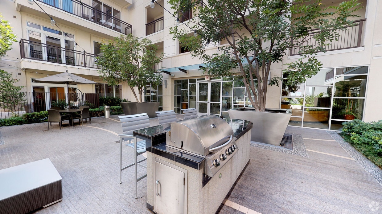 3D Tour - Broadstone Miracle Mile