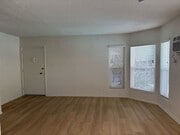 Photo - 1815 N. Harvard Blvd Apartments