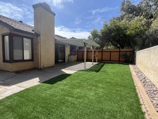 Photo - 2144 Greencrest Dr