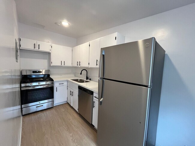 Photo - 1253 Havenhurst Drive