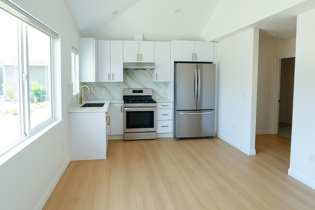 Photo - 13127 Azores Ave