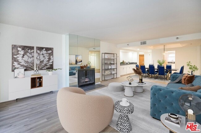 Photo - 410 S Barrington Ave Condo Unit 205