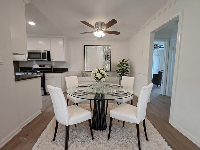 Photo - 1335 S Carmelina Ave Unit 202