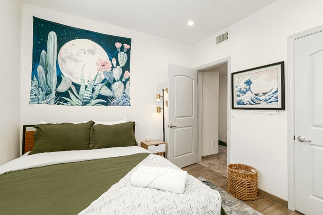 Photo - 953 Normandie Ave Unit 204