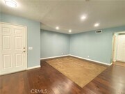 Photo - 971 Saltcoats Dr