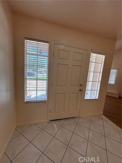 Photo - 9744 Lime Ave