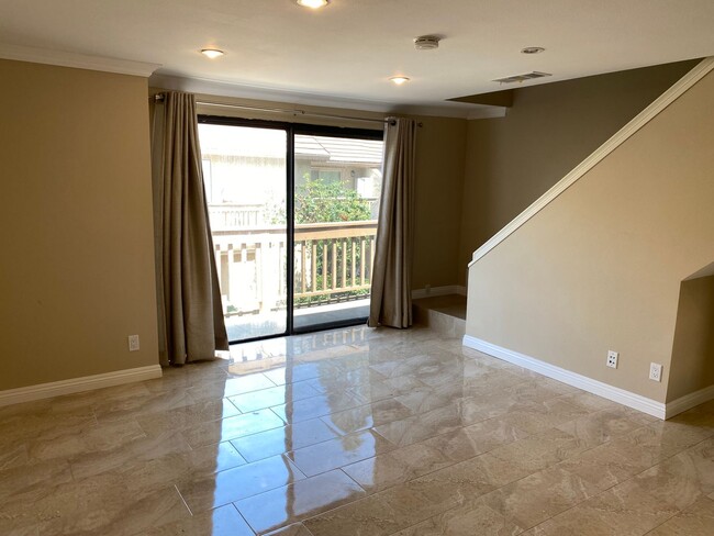 Photo - Attn Irvine! Remodeled Upper 2 bed, 2 bath condo