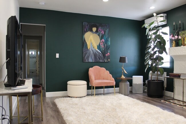 Photo - 323 N Vendome St