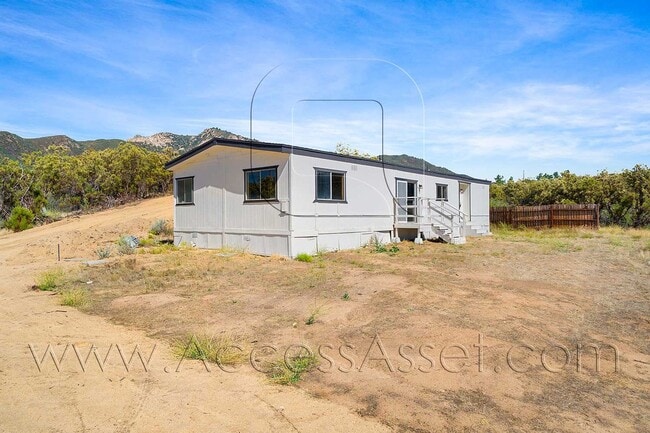 Building Photo - Lovely 2 Bed/2 Bath Manufactured Double-Wide Home In Anza!