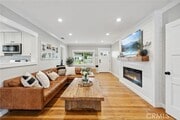 Photo - 1111 W Maple Ave House