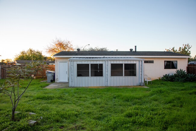 Photo - 3292 Karok Ave