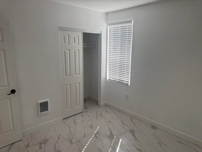 Photo - 1077 Euclid Ave Unit 5