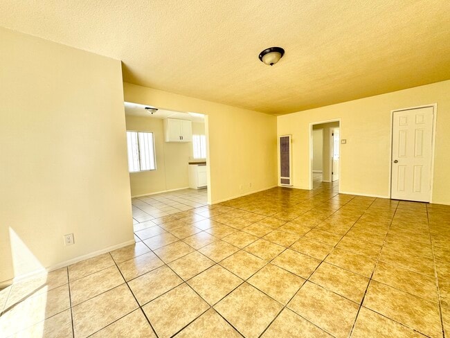 Photo - 2613 W Imperial Hwy Apartment Unit 3