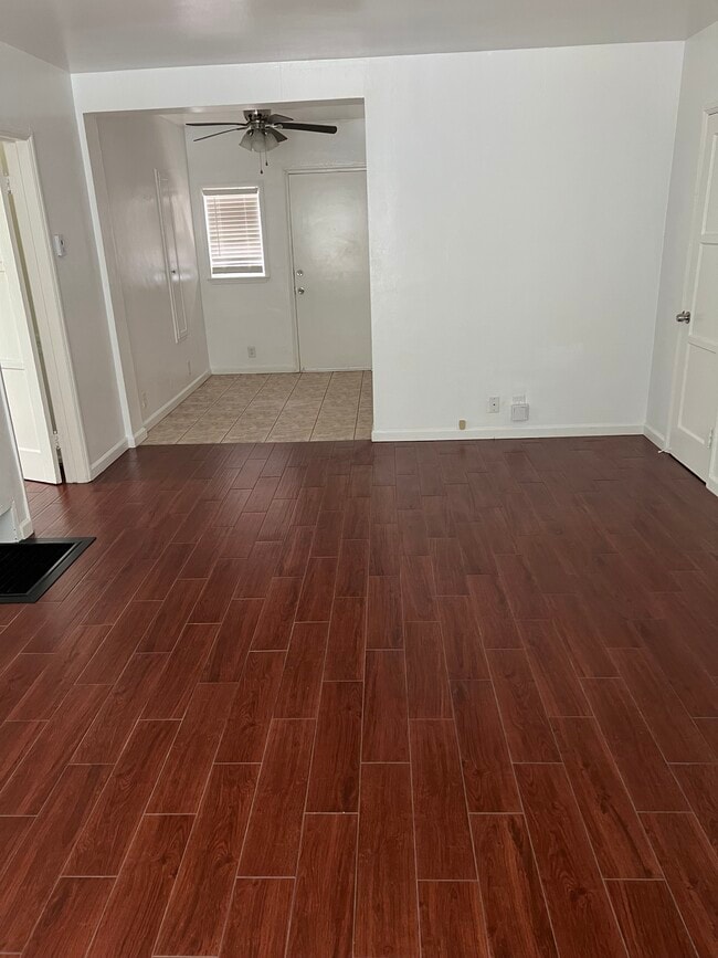 Living Room - 1809 S Orange Dr Apartments Unit 1