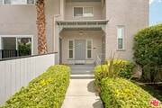 Photo - 840 N Fuller Ave