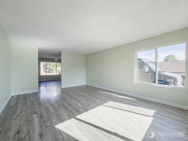 Photo - 2 Bedroom Duplex for Rent in Camarillo!