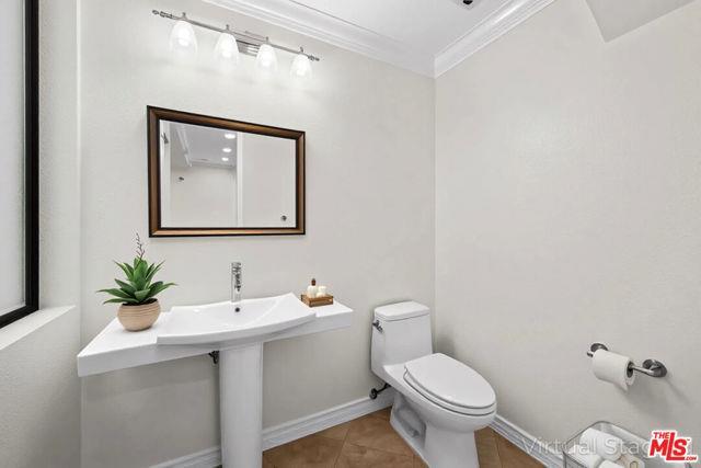 Photo - 2312 Century Hill