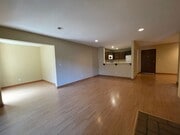Photo - 1 Br - 1 Ba Hillcrest Condo with Washer/Dr...