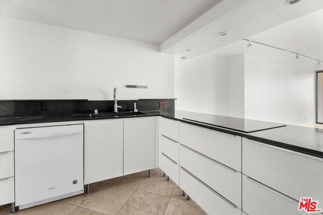 Photo - 4314 Marina City Dr Unit 924